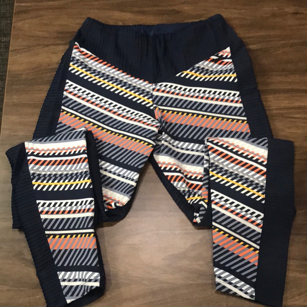 Track and Field Leggings Size Medium